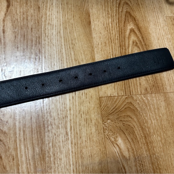 LOUIS VUITTON CEINTURE CIRCLE MATTE BLACK BUCKLE REVERSIBLE LEATHER BELT - Picture 4 of 10